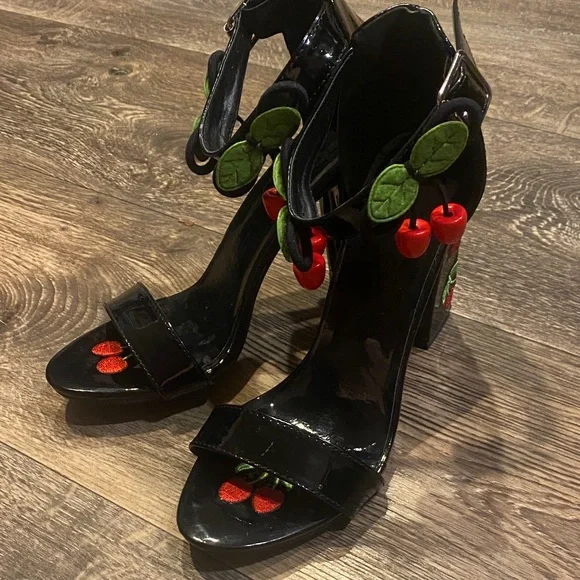 Black Cherry Embellished Women's Heels - Picture 9 of 9